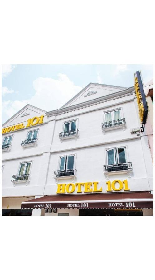 Hotel 101 Ulu Tiram Luaran gambar