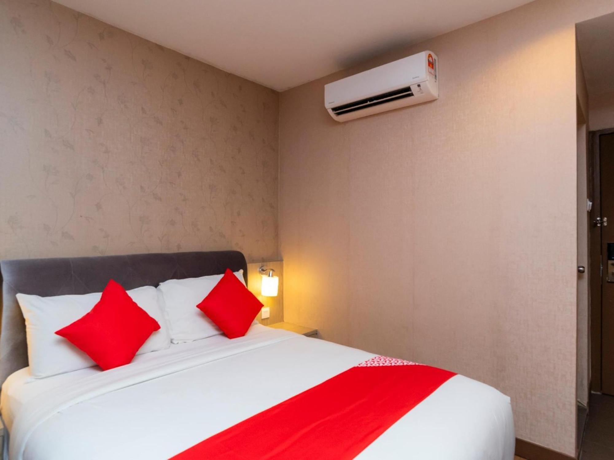 Hotel 101 Ulu Tiram Luaran gambar