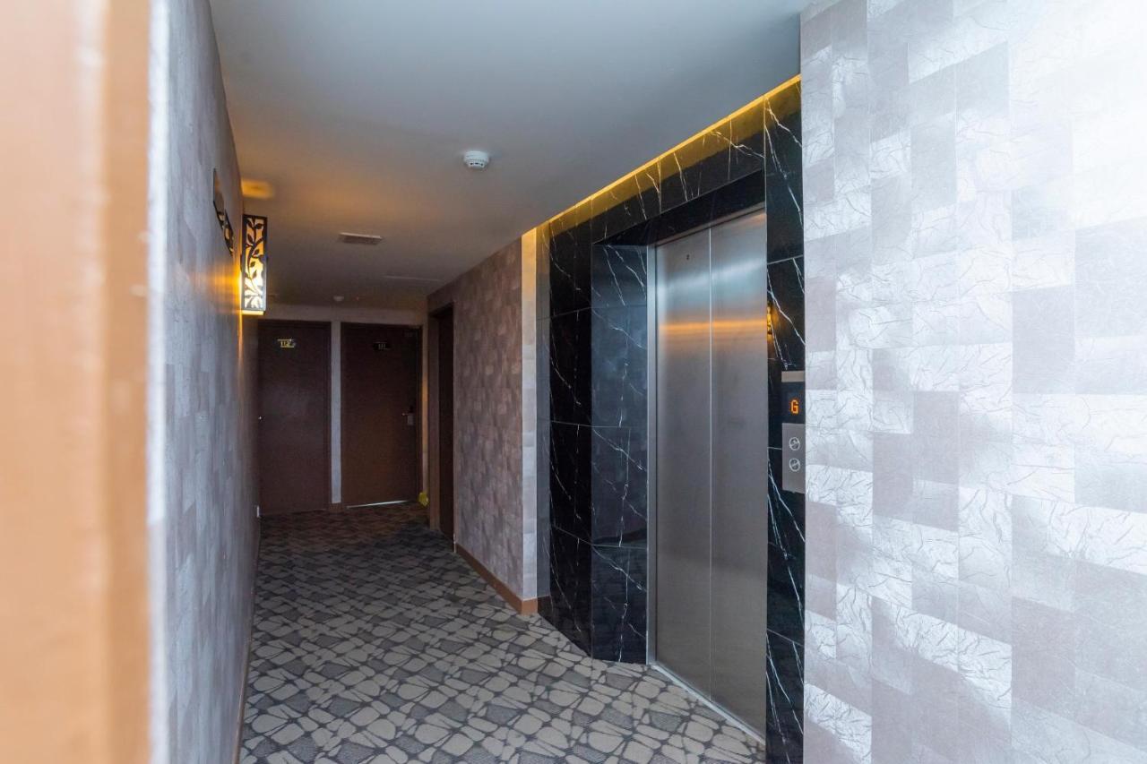 Hotel 101 Ulu Tiram Luaran gambar