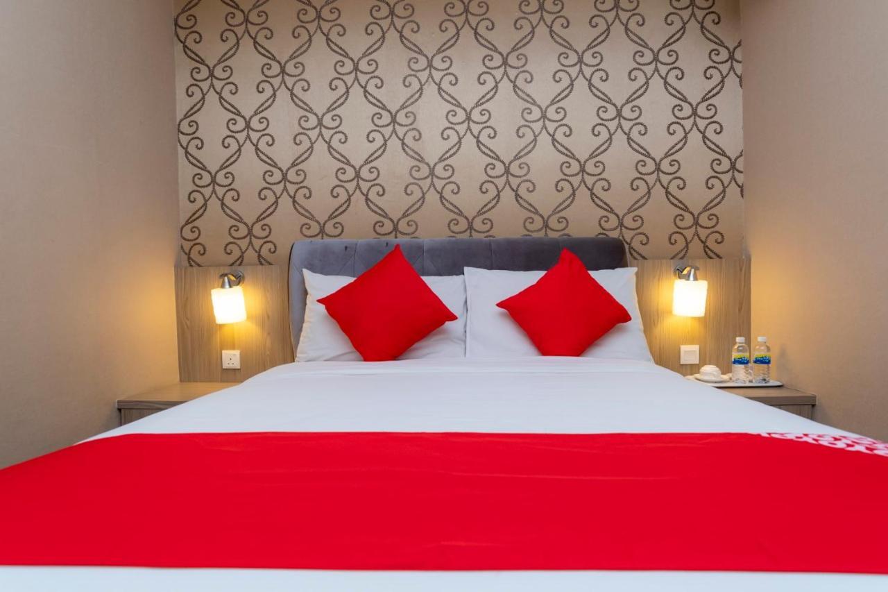 Hotel 101 Ulu Tiram Luaran gambar